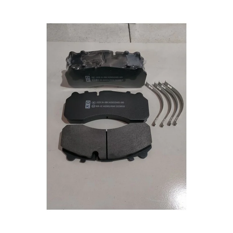 Heavy Duty Ceramic Brake Pad JH3501DA05-040 for Volvo Truck Spare Parts at Outlet