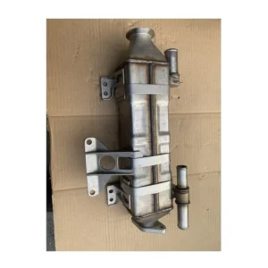 FM13 Heavy-duty Truck Genuine Diesel Engine Parts C1207010-E4600 Engineering Cooler — photo 6