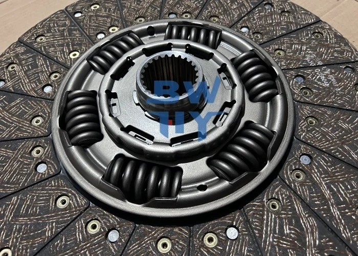 3400700372 Heavy Truck Clutch Kit Precision Engineered and Rigorously Tested for Outstanding Performance and Reliability